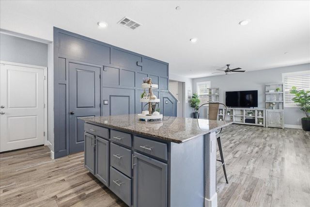 1630 Lion St, Rocklin, CA 95765