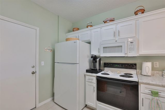 2203 NANTUCKET DRIVE 47, Sun City Center, FL 33573