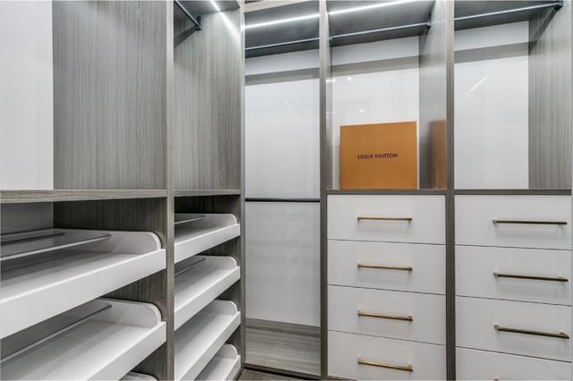 256 Crockett Street, Roanoke, TX 76262