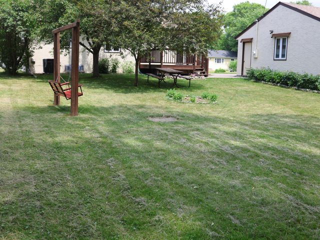 1244 Ryan Avenue E, Maplewood, MN 55109