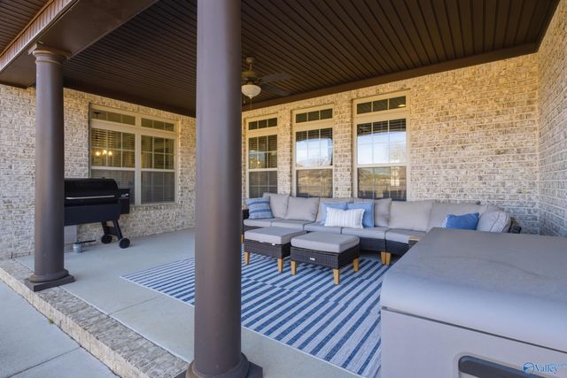 4548 River Park Boulevard SE, Owens Cross Roads, AL 35763