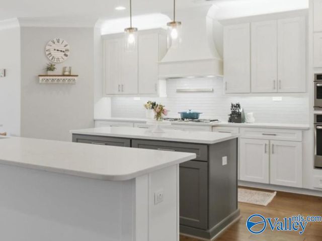 4548 River Park Boulevard SE, Owens Cross Roads, AL 35763