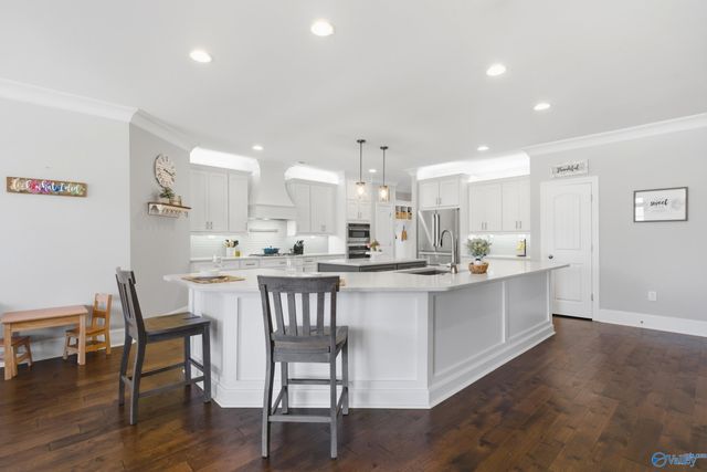 4548 River Park Boulevard SE, Owens Cross Roads, AL 35763