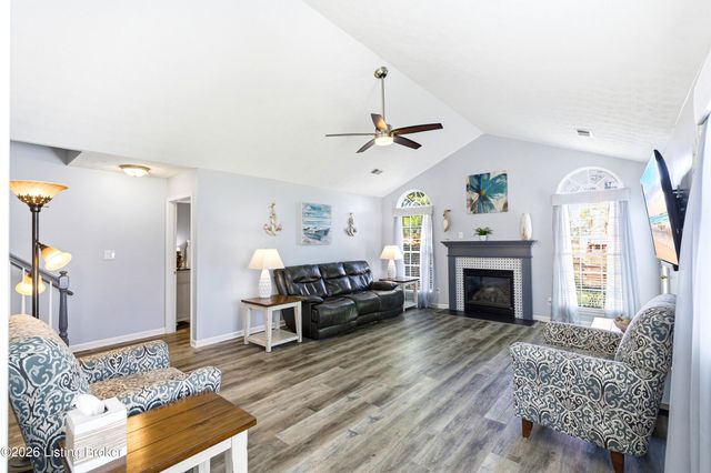 10531 Clyde Moore Blvd, Louisville, KY 40291