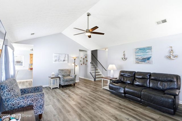 10531 Clyde Moore Blvd, Louisville, KY 40291