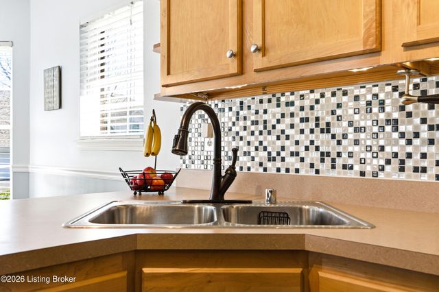 10531 Clyde Moore Blvd, Louisville, KY 40291