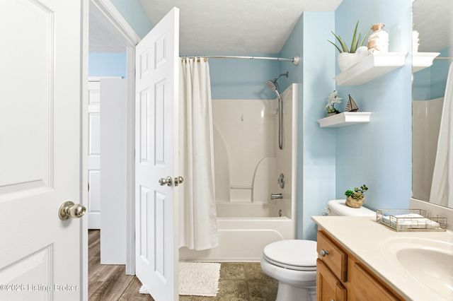 10531 Clyde Moore Blvd, Louisville, KY 40291