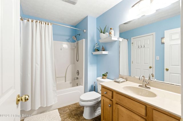 10531 Clyde Moore Blvd, Louisville, KY 40291