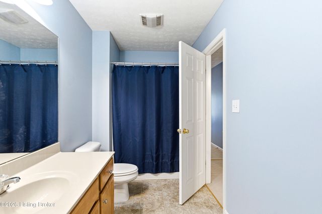 10531 Clyde Moore Blvd, Louisville, KY 40291