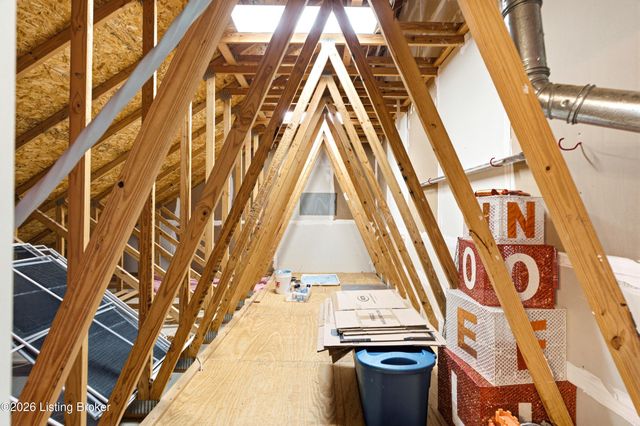 10531 Clyde Moore Blvd, Louisville, KY 40291