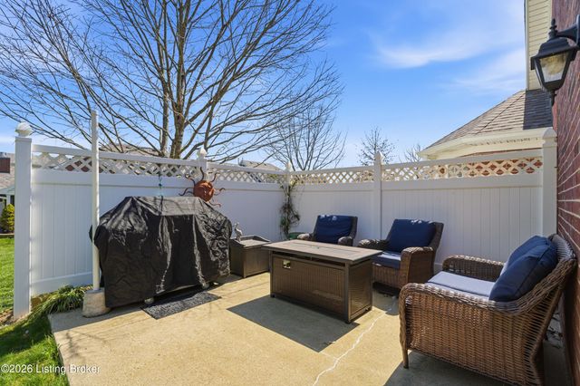 10531 Clyde Moore Blvd, Louisville, KY 40291