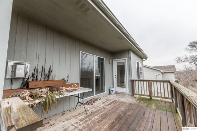 6215 N 146th Street, Omaha, NE 68116