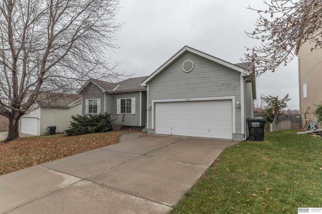 6215 N 146th Street, Omaha, NE 68116