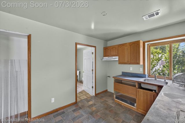 34637 Fairchild Street, Westland, MI 48186