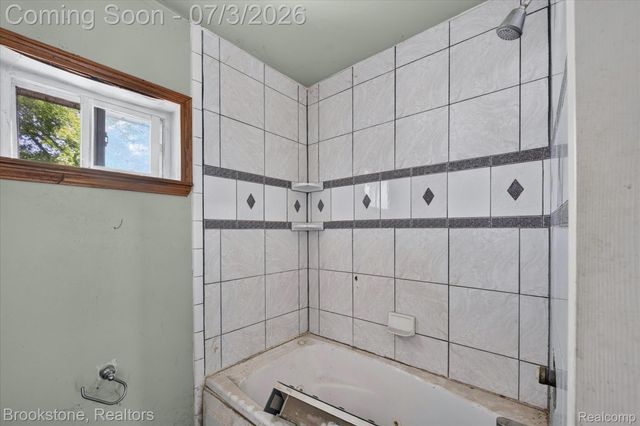 34637 Fairchild Street, Westland, MI 48186