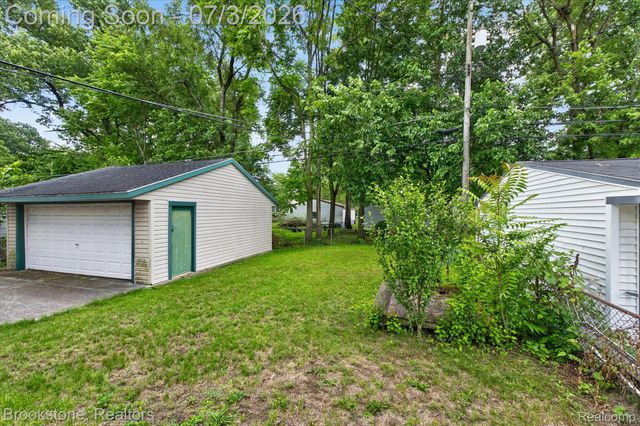 34637 Fairchild Street, Westland, MI 48186