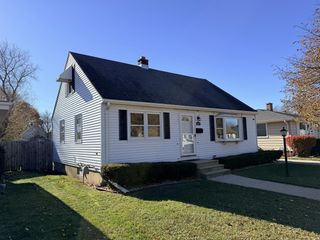 1917 28th STREET, Kenosha, WI 53140