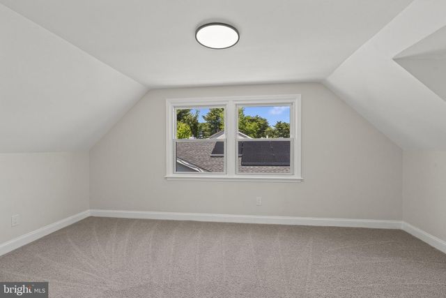 7 BELHURST LN, Willingboro, NJ 08046