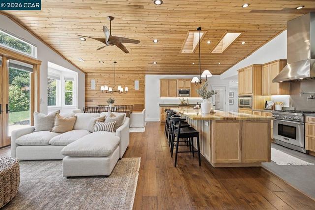 1772 Ruth Dr, Pleasant Hill, CA 94523