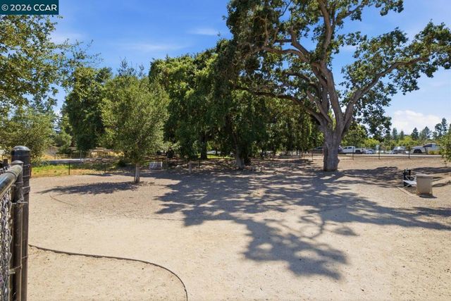 1772 Ruth Dr, Pleasant Hill, CA 94523