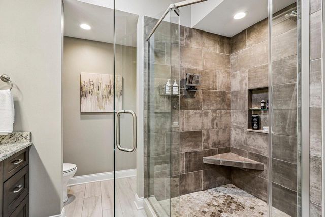 308 Copperfield DRIVE, Delafield, WI 53018