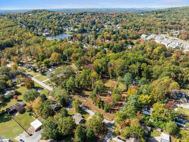 10 Nature Trail, Greenville, SC 29609