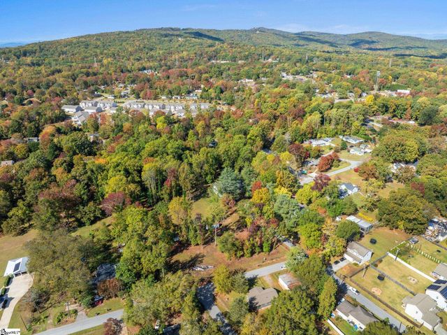 10 Nature Trail, Greenville, SC 29609