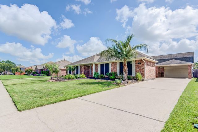 410 Scarlet Sage Drive, League City, TX 77573