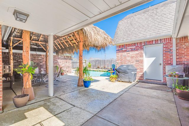 410 Scarlet Sage Drive, League City, TX 77573