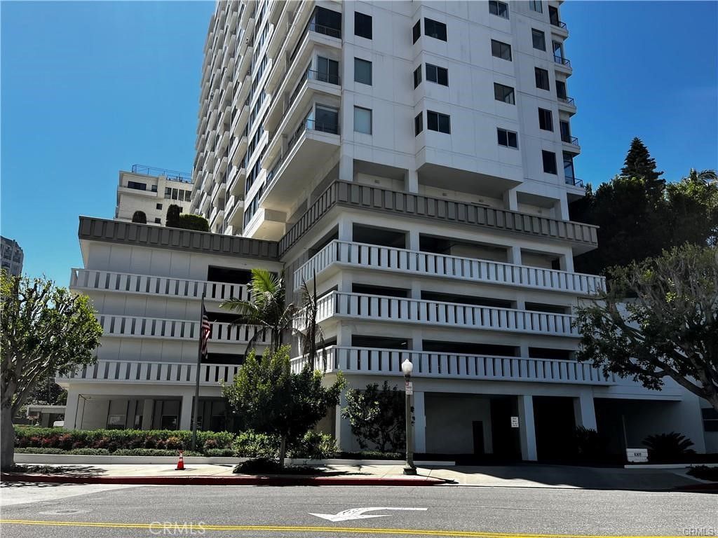 10501 Wilshire, Los Angeles, CA 90024