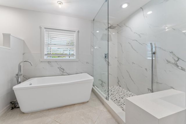 5883 Set N Sun Place, Jupiter, FL 33458