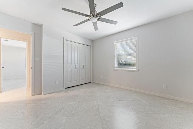 5883 Set N Sun Place, Jupiter, FL 33458