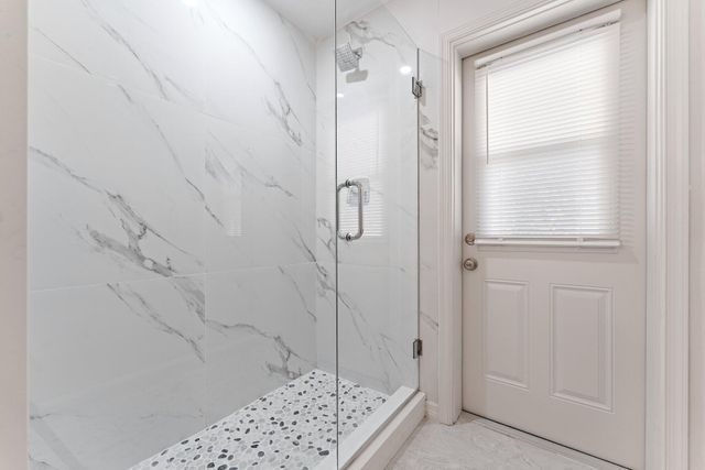 5883 Set N Sun Place, Jupiter, FL 33458