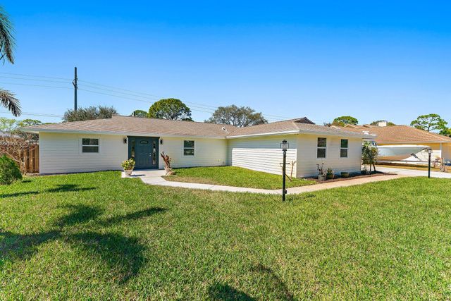 5883 Set N Sun Place, Jupiter, FL 33458