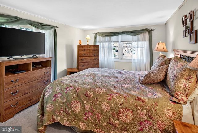 164 PAXSON AVE, Hamilton, NJ 08690