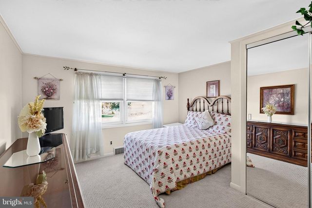 164 PAXSON AVE, Hamilton, NJ 08690