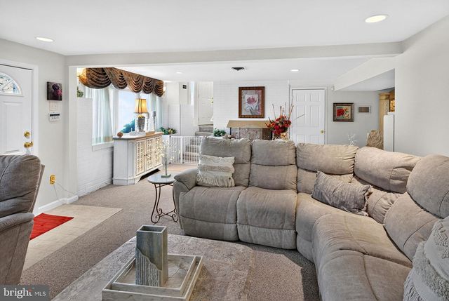 164 PAXSON AVE, Hamilton, NJ 08690