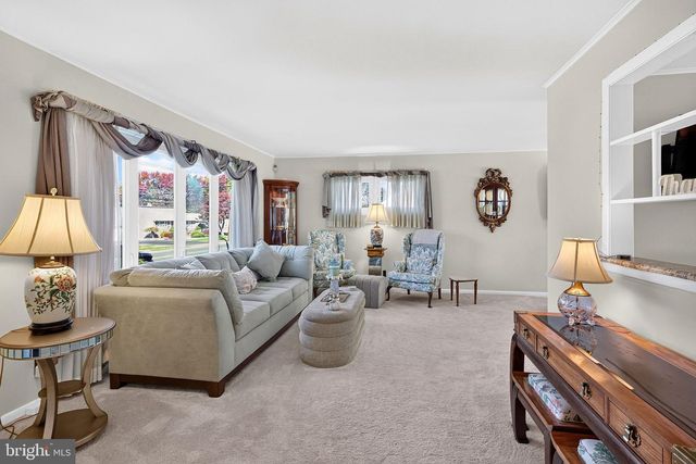 164 PAXSON AVE, Hamilton, NJ 08690