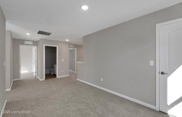 8302 Fairmount Rd, Louisville, KY 40291