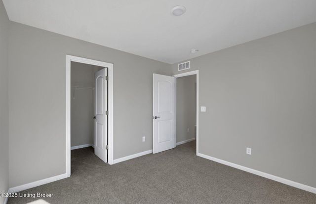 8302 Fairmount Rd, Louisville, KY 40291