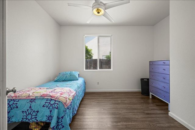 1902 Ivycrest Way, Sacramento, CA 95835