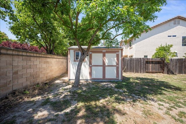 1902 Ivycrest Way, Sacramento, CA 95835