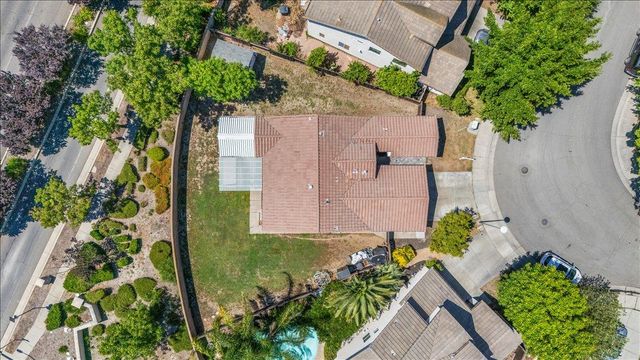 1902 Ivycrest Way, Sacramento, CA 95835