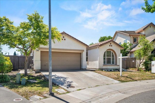 1902 Ivycrest Way, Sacramento, CA 95835