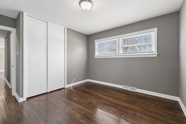 815 W 187th Street, Glenwood, IL 60425