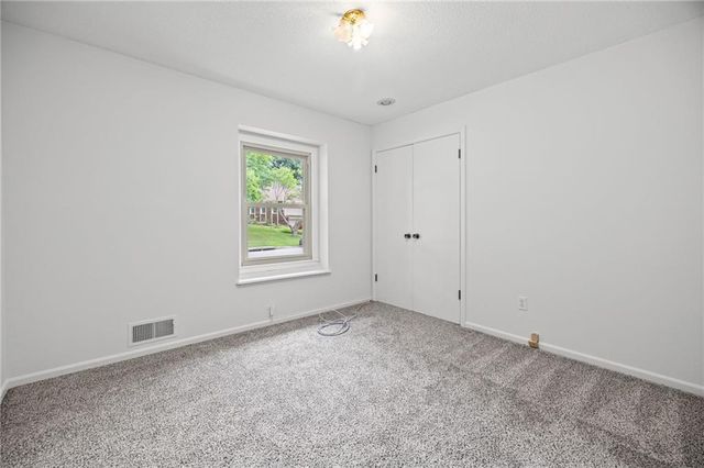 503 S Park Drive, Raymore, MO 64083
