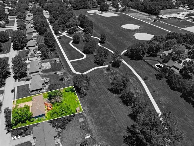 503 S Park Drive, Raymore, MO 64083