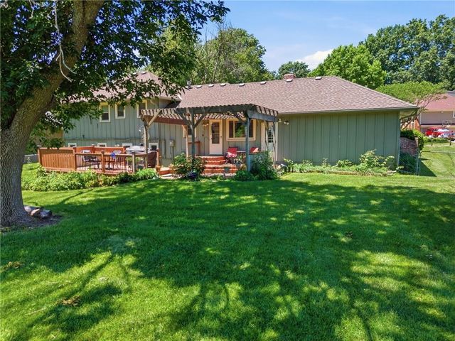 503 S Park Drive, Raymore, MO 64083