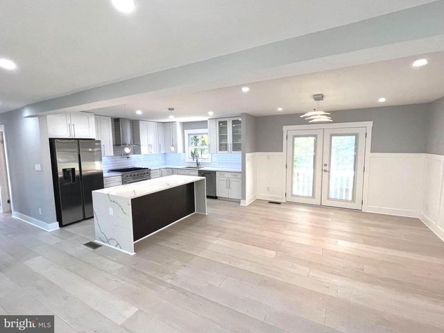 8638 VERNON AVE, Alexandria, VA 22309