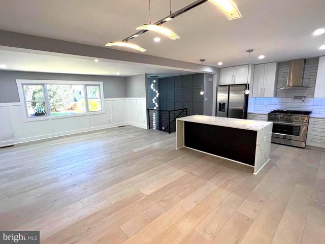 8638 VERNON AVE, Alexandria, VA 22309